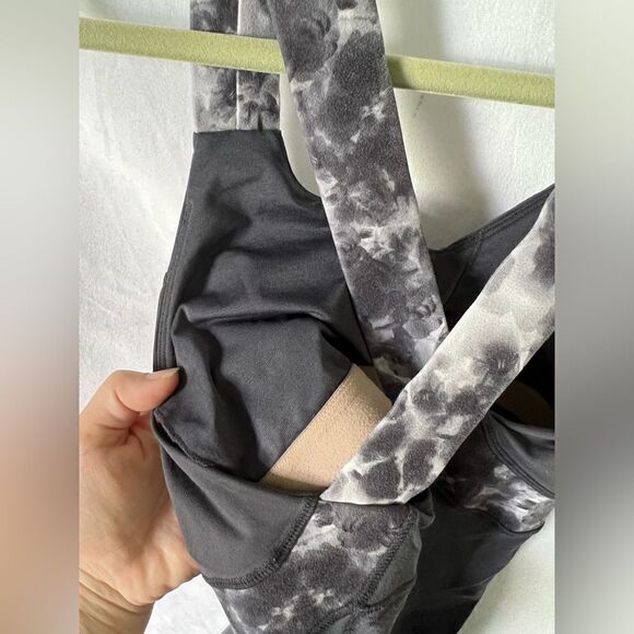 Lululemon Push Ur Limits Tank Coal/Black Roses sz 6 - Picture 5 of 7